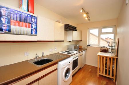 1 bedroom Flat to let in Sanderling Close, Letchworth Garden City, SG6