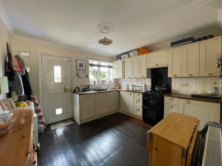 2 bedroom Terraced House to let in Kent Place, Hitchin, SG5