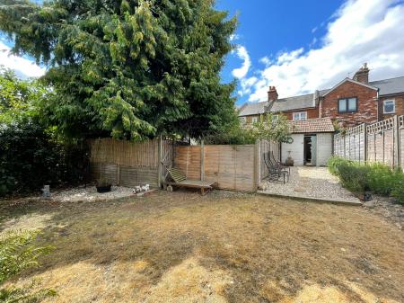 2 bedroom Terraced House to let in Kent Place, Hitchin, SG5