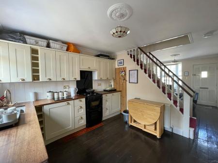 2 bedroom Terraced House to let in Kent Place, Hitchin, SG5