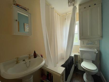 2 bedroom Terraced House to let in Kent Place, Hitchin, SG5