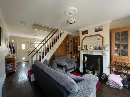 2 bedroom Terraced House to let in Kent Place, Hitchin, SG5
