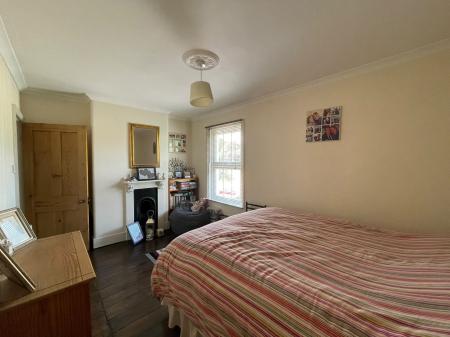 2 bedroom Terraced House to let in Kent Place, Hitchin, SG5