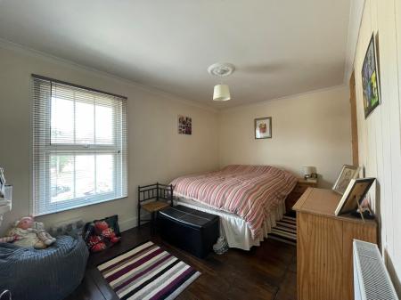2 bedroom Terraced House to let in Kent Place, Hitchin, SG5