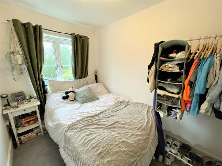 2 bedroom Flat to let in Cadwell Lane, Hitchin, SG4