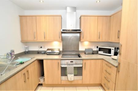 2 bedroom Flat to let in Cadwell Lane, Hitchin, SG4