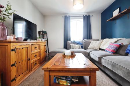 2 bedroom Flat for sale in Peppermint Road, Hitchin