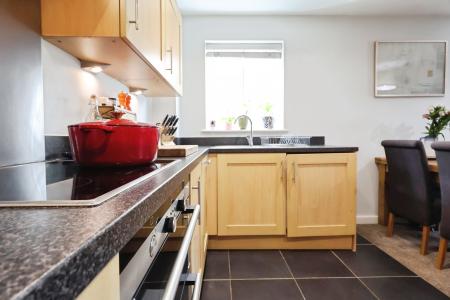 2 bedroom Flat for sale in Peppermint Road, Hitchin
