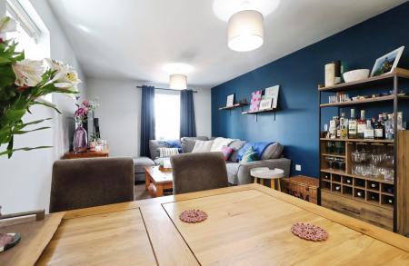 2 bedroom Flat for sale in Peppermint Road, Hitchin