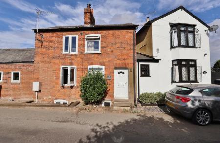 Red Lion Cottages, Kings Walden Road, Offley