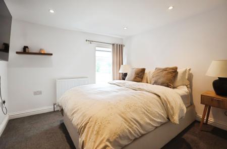 2 bedroom Terraced House for sale in Red Lion Cottages, Kings Walden Road, Offley