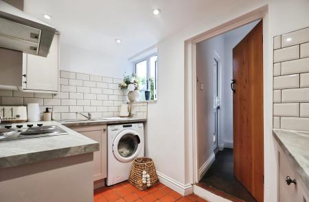 2 bedroom Terraced House for sale in Red Lion Cottages, Kings Walden Road, Offley