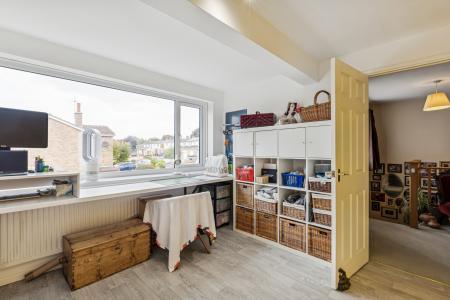 4 bedroom Detached house for sale in Dryden Crescent, Stevenage