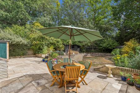 4 bedroom Detached house for sale in Dryden Crescent, Stevenage