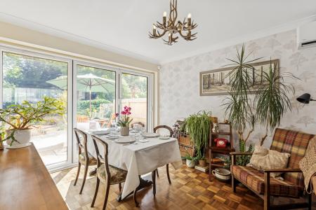 4 bedroom Detached house for sale in Dryden Crescent, Stevenage