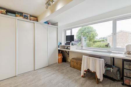 4 bedroom Detached house for sale in Dryden Crescent, Stevenage