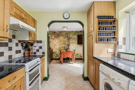 4 bedroom Detached house for sale in Dryden Crescent, Stevenage
