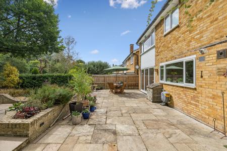 4 bedroom Detached house for sale in Dryden Crescent, Stevenage