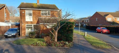 Meadowbank, Hitchin, SG4