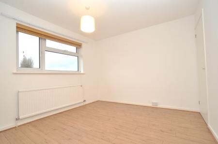 4 bedroom Detached house to let in Meadowbank, Hitchin, SG4