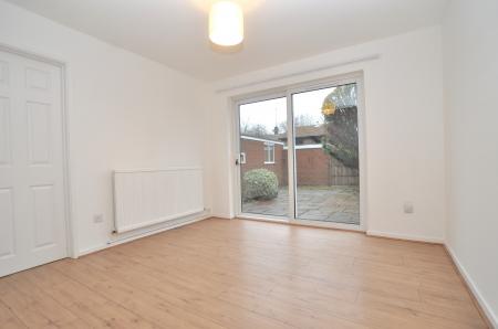 4 bedroom Detached house to let in Meadowbank, Hitchin, SG4