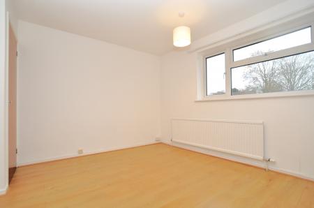 4 bedroom Detached house to let in Meadowbank, Hitchin, SG4