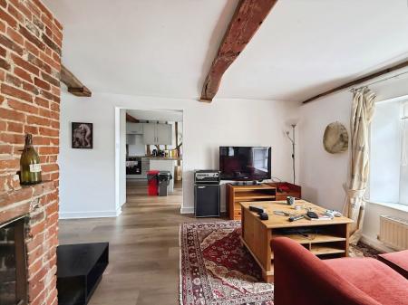 3 bedroom Character Property to let in Market Place, Hitchin, SG5