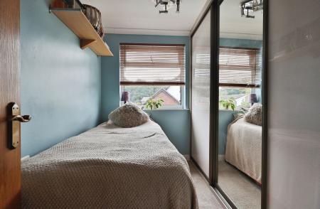 3 bedroom Semi-detached house for sale in The Paddock, Hitchin