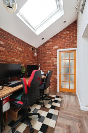 3 bedroom Semi-detached house for sale in The Paddock, Hitchin