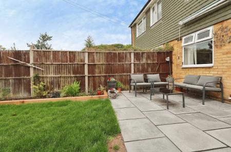 3 bedroom Semi-detached house for sale in The Paddock, Hitchin