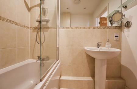2 bedroom Flat for sale in Peppermint Road, Hitchin