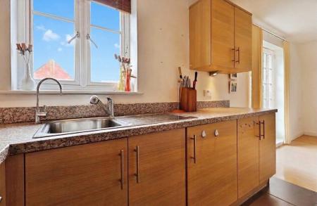 2 bedroom Flat for sale in Peppermint Road, Hitchin