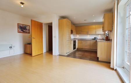 2 bedroom Flat for sale in Peppermint Road, Hitchin