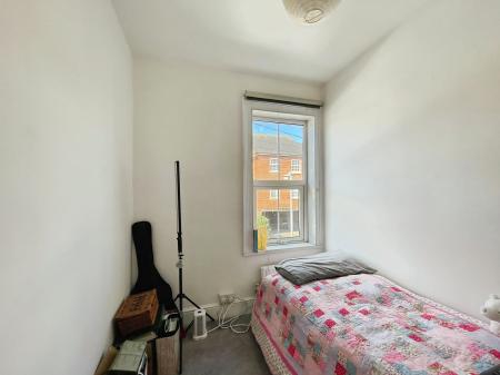 2 bedroom Flat to let in Kings Road, Hitchin, SG5