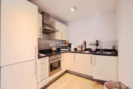 1 bedroom Flat to let in Walsworth Road, Hitchin, SG4