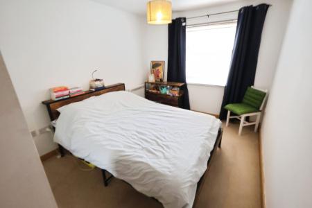 1 bedroom Flat to let in Walsworth Road, Hitchin, SG4