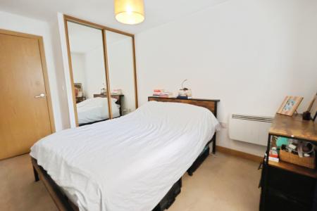 1 bedroom Flat to let in Walsworth Road, Hitchin, SG4