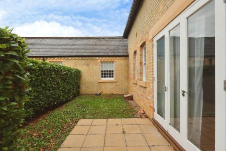 2 bedroom Mews house for sale in Bedford Wing, Kingsley Avenue