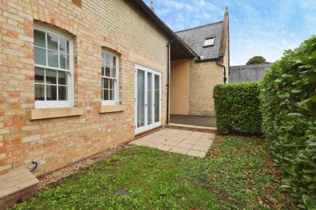 2 bedroom Mews house for sale in Bedford Wing, Kingsley Avenue