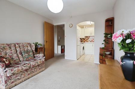 2 bedroom Flat for sale in Regal Court, Bancroft, Hitchin