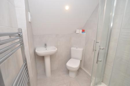 2 bedroom Flat to let in Churchyard, Hitchin, SG5