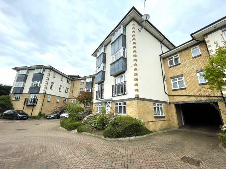 Morello Gardens, Stevenage Road, Hitchin, SG4