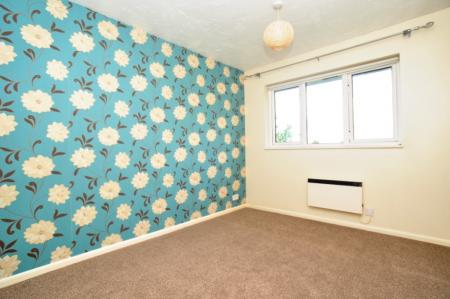 1 bedroom Flat to let in Chestnut Court, Bedford Road, Hitchin, SG5