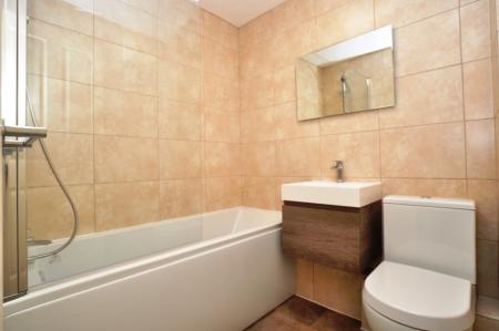 1 bedroom Flat to let in Chestnut Court, Bedford Road, Hitchin, SG5