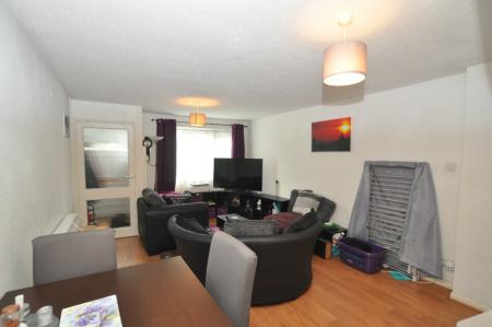 2 bedroom Terraced House to let in Keats Way, Hitchin, SG4