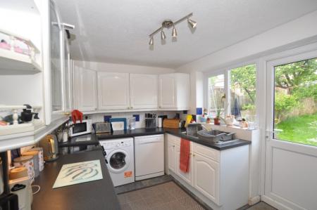 2 bedroom Terraced House to let in Keats Way, Hitchin, SG4