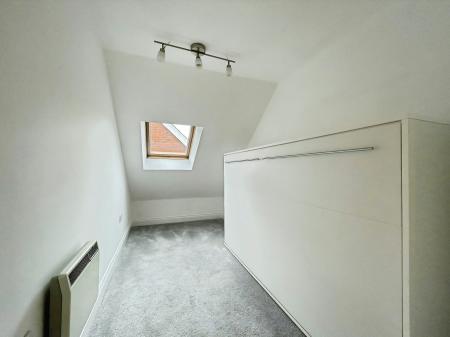 2 bedroom Flat to let in Sanders Place, Hitchin, SG4