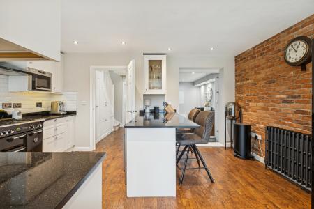 3 bedroom Semi-detached house for sale in Verulam Road, Hitchin