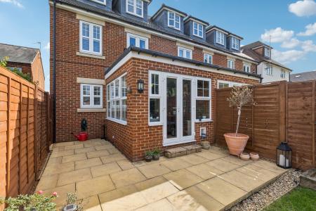3 bedroom Semi-detached house for sale in Verulam Road, Hitchin