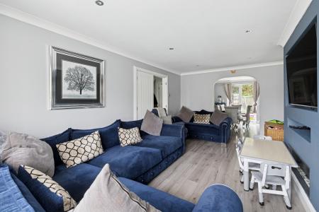 4 bedroom Detached house for sale in Eisenhower Road, Shefford